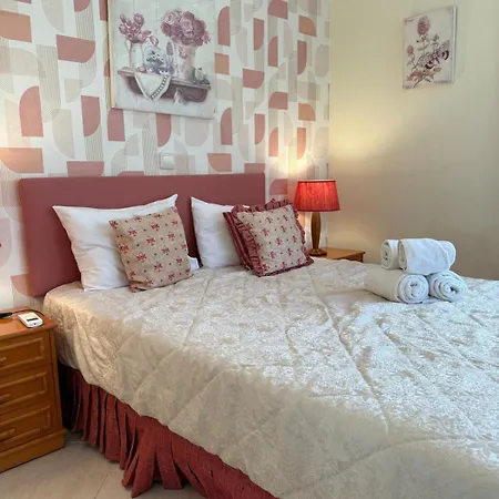 Special 15 Percent Off Vilamoura 2br Pool Access & Golf Nearby