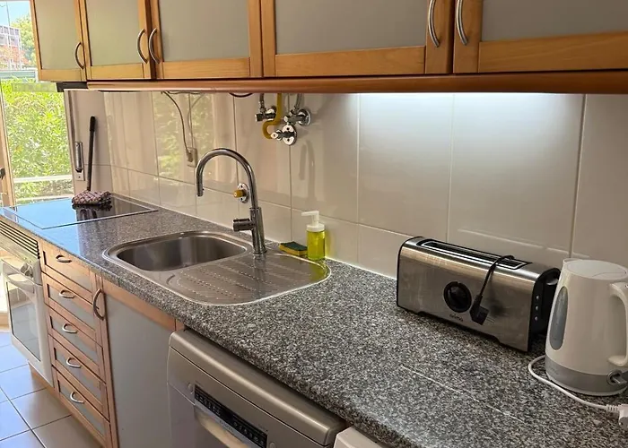 Modern 2br Vilamoura Pool Access Golf Nearby 15 Percent Off Apartament